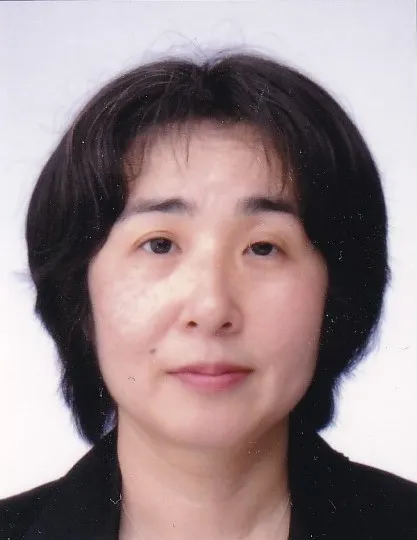 米田かおり